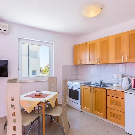 Boro - A1 Ground Floor - Mpolo